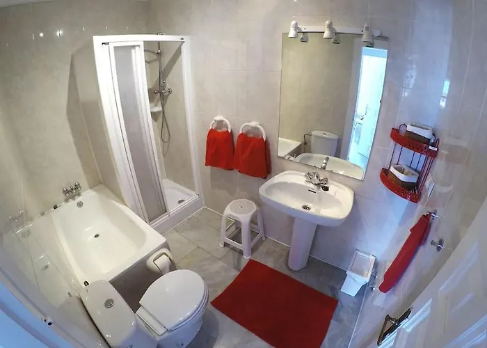 6 Beds In Nerja, Spain Нерха